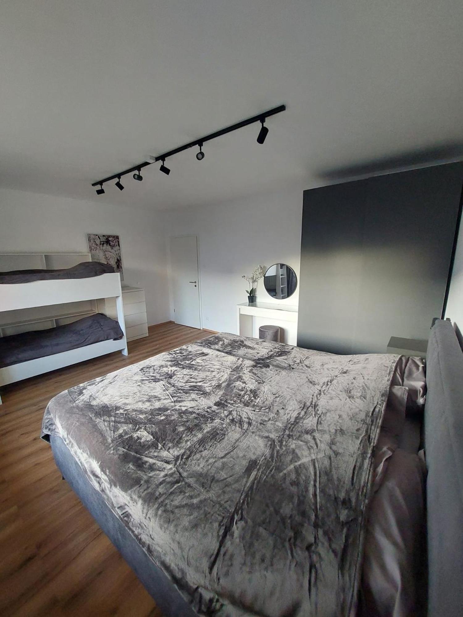 Moskriceva Apartment Ljubljana Luaran gambar